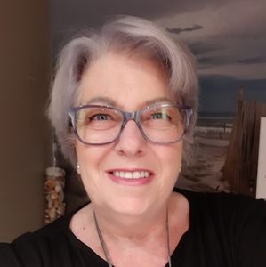 Meet your Posher, Lyne